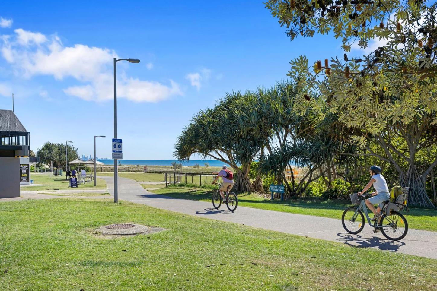 Bila Vista Kirra Beachside Apartments Gold Coast Exterior photo